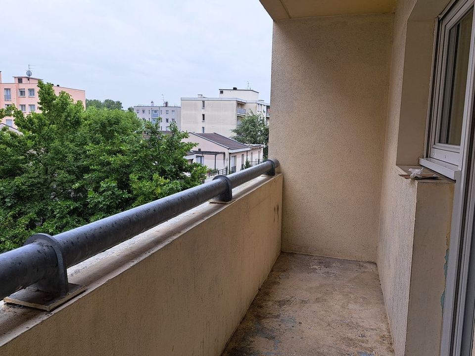 Lejlighed i Vaulx-en-Velin, Rhone - foto 4