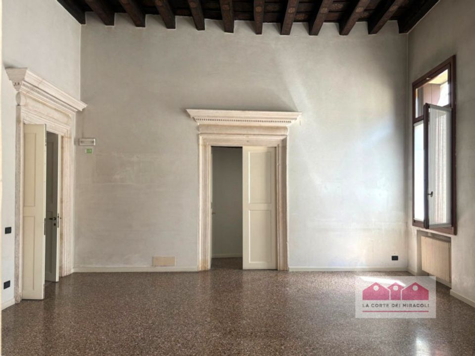 Erhvervsejendom i Vicenza, Vicenza - foto 5