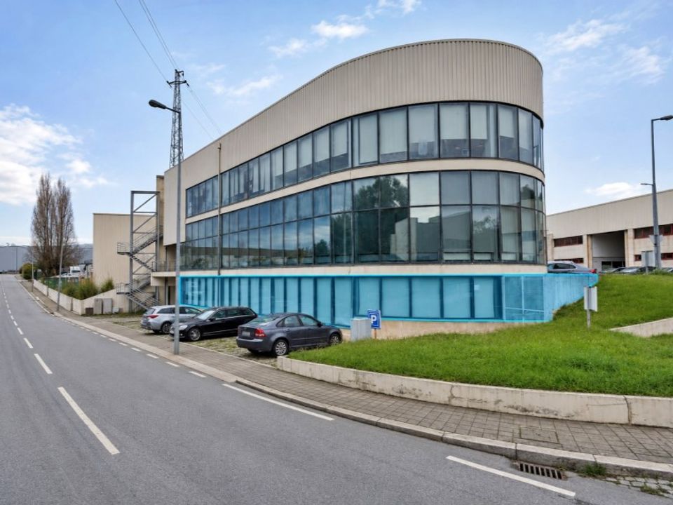 L'establiment comercial a Moreira, Porto - foto 1