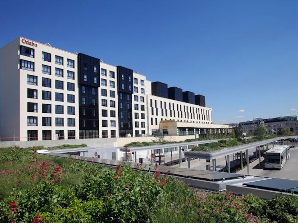 Erhvervsejendom i Rueil-Malmaison, Hauts-de-Seine - foto 1