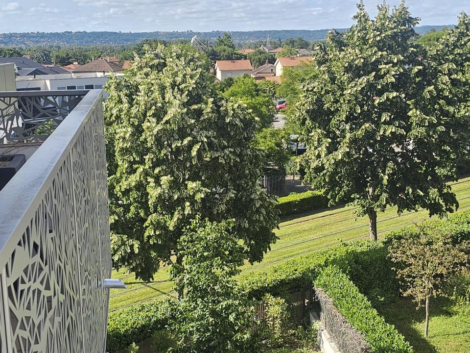 Lejlighed i Décines-Charpieu, Rhone - foto 4