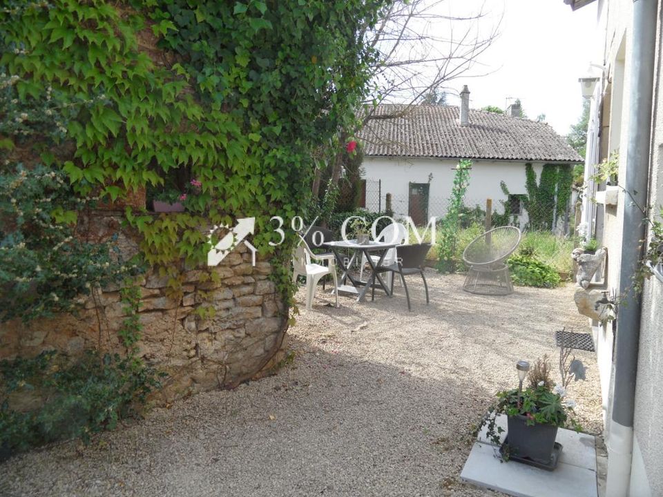 Casa de poble a Sommieres-du-Clain, Vienne - foto 2