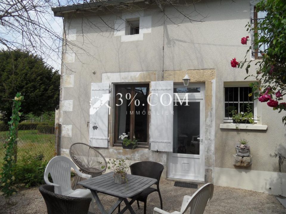 Casa de poble a Sommieres-du-Clain, Vienne - foto 4