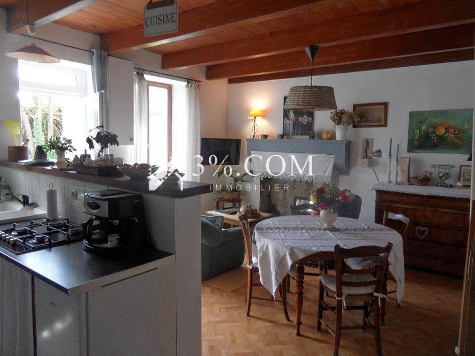 Casa de poble a Sommieres-du-Clain, Vienne - foto 5