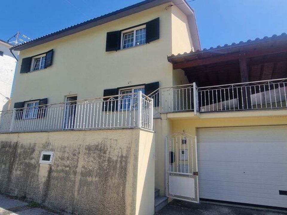 Casa de pueblo en Oliveira de Frades, Viseu - foto 1