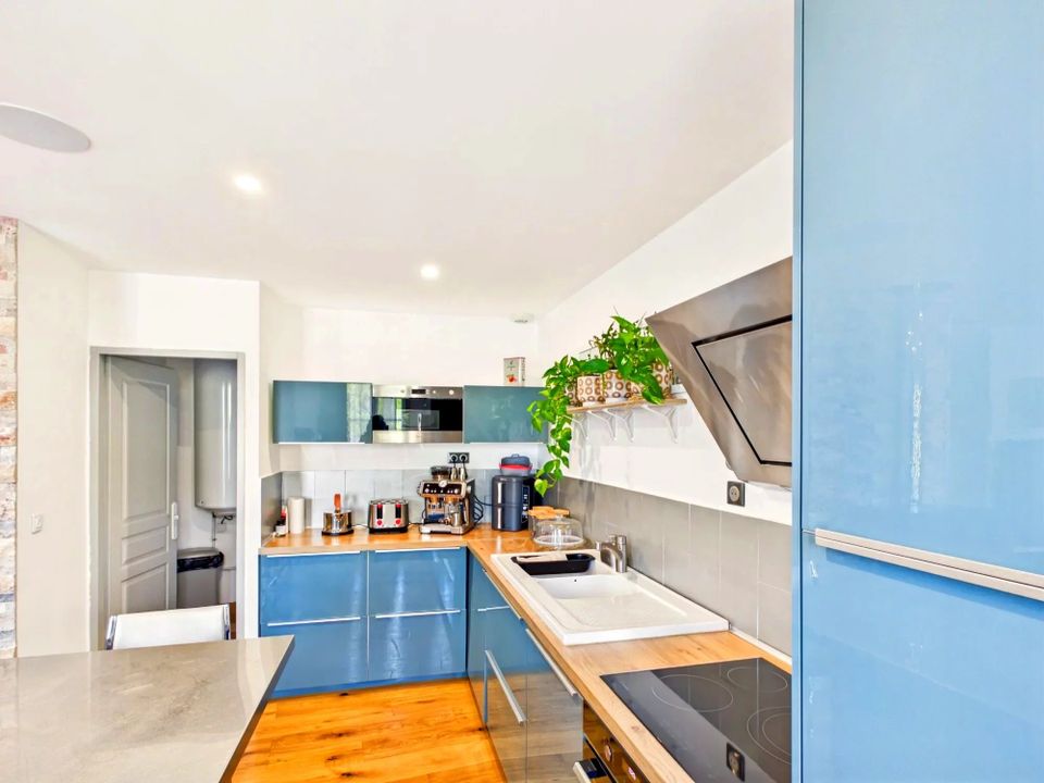 Landsbyhus i Bouc-Bel-Air, Bouches-du-Rhone - foto 5