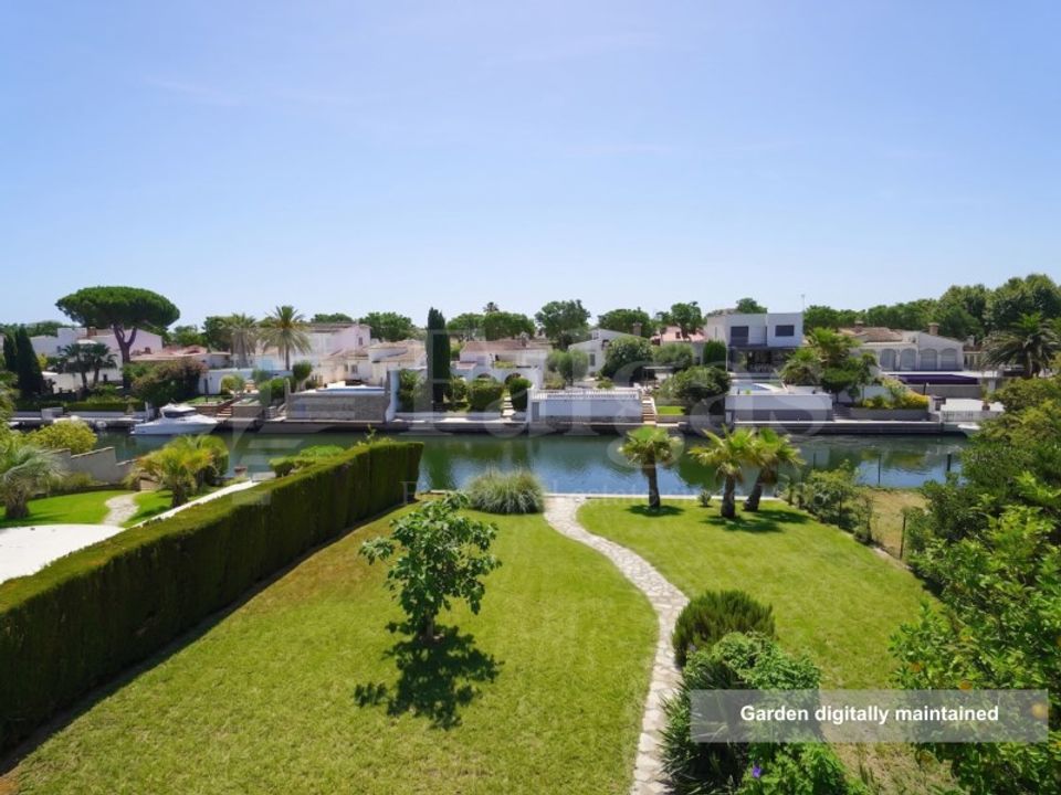 Villa i Empuriabrava, Gerona - foto 1