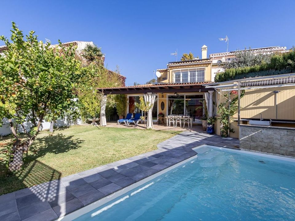 Villa i Granada, Granada - foto 1