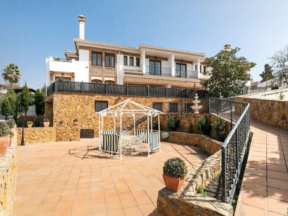 Villa i Huetor Vega, Granada - foto 1