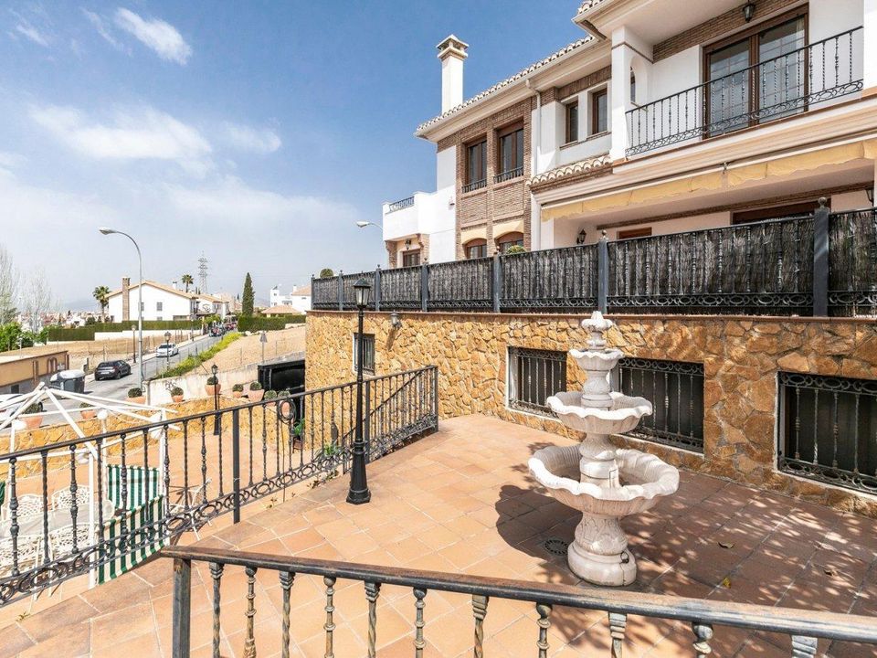 Villa i Huetor Vega, Granada - foto 2