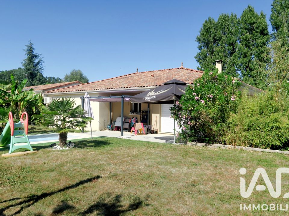 Villa a Saint-Julien-l'Ars, Vienne - foto 2