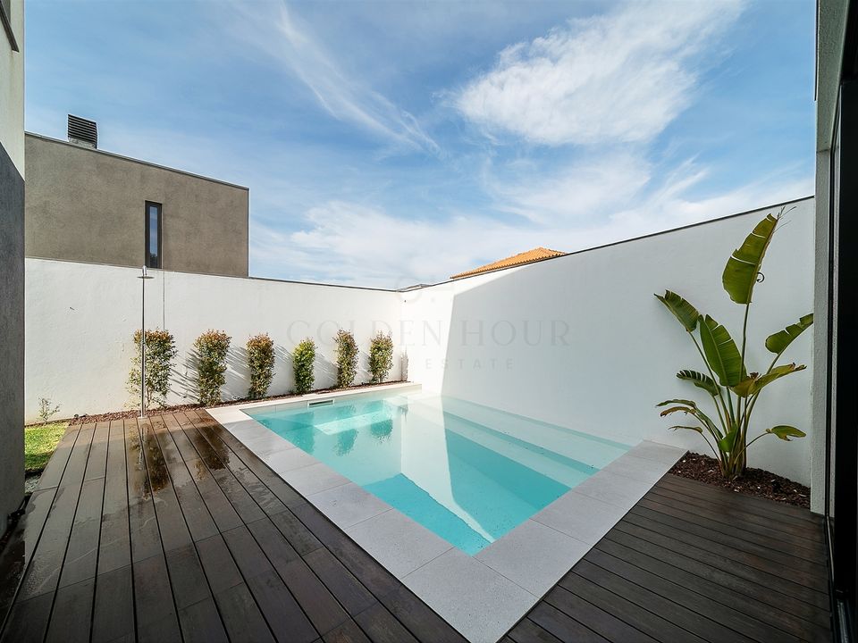 Villa - Vila Nova de Gaia, Porto - photo 1