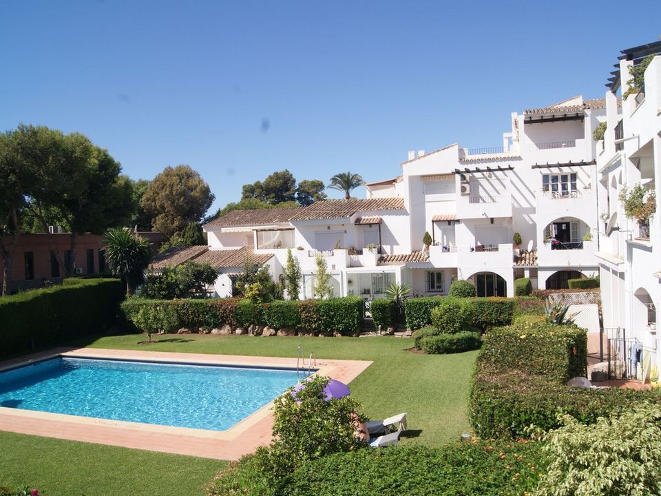 Leilighet i El Paraiso, Malaga - bilde 1