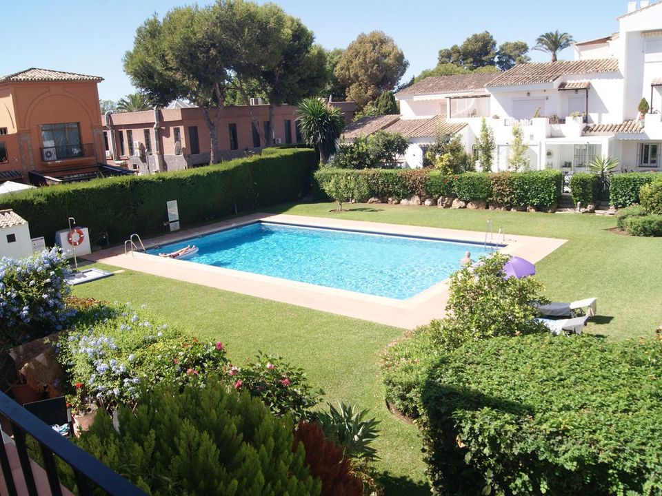 Leilighet i El Paraiso, Malaga - bilde 2