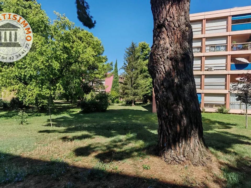 Lejlighed i Les Pennes-Mirabeau, Bouches-du-Rhone - foto 1