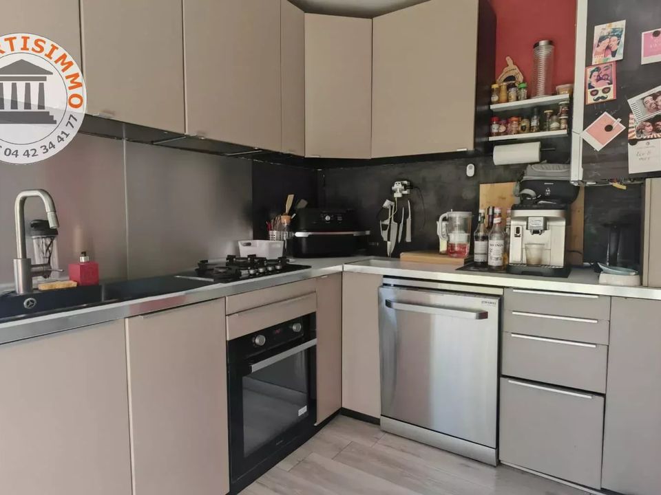 Lejlighed i Les Pennes-Mirabeau, Bouches-du-Rhone - foto 4