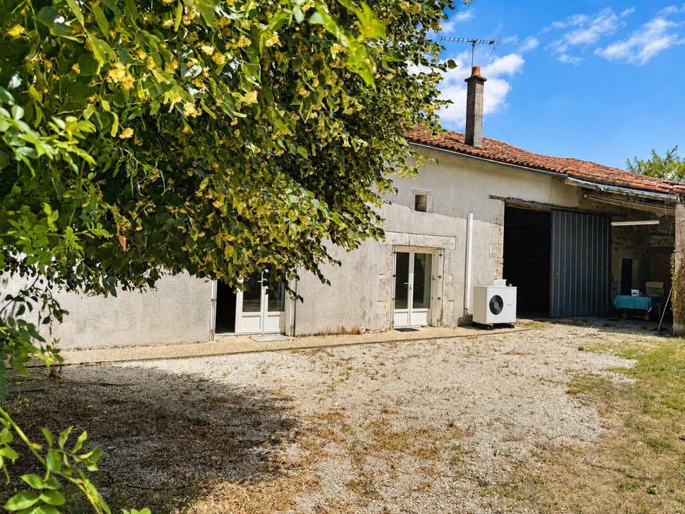 Villa i Salles-de-Villefagnan, Charente - foto 1