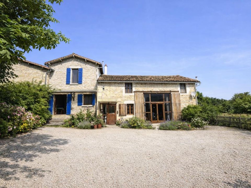 Villa en Sauze-Vaussais, Deux-Sevres - foto 1