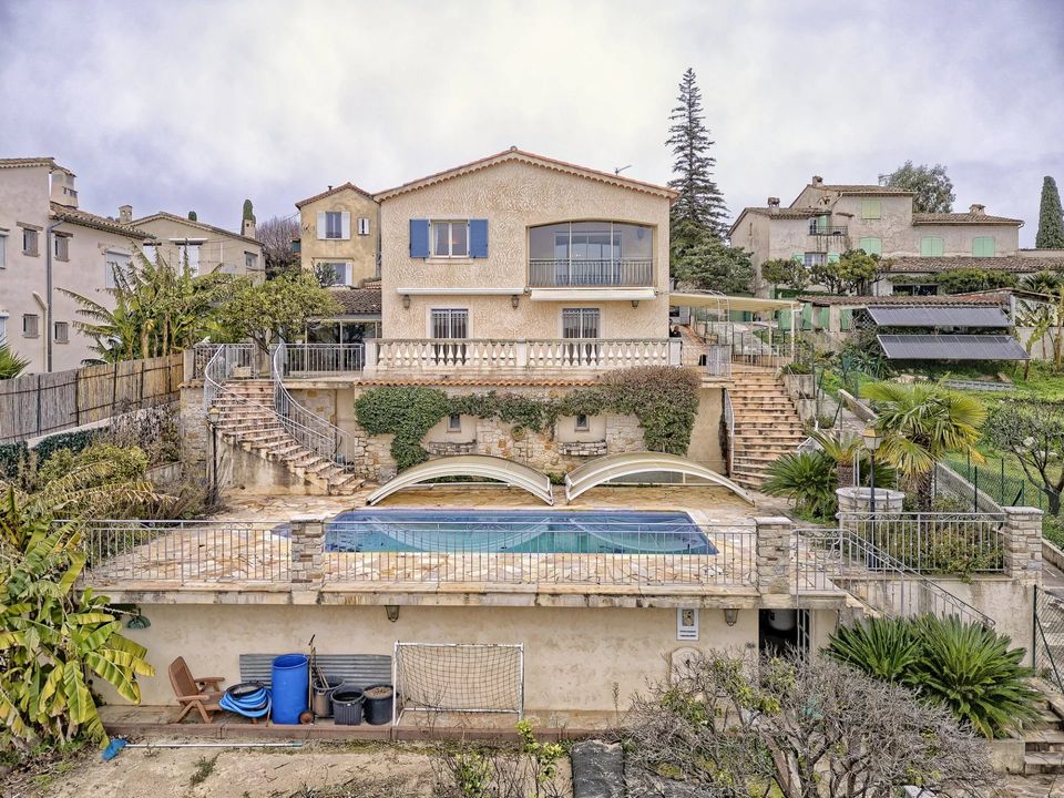 Villa i Saint-Paul-de-Vence, Alpes-Maritimes - foto 1