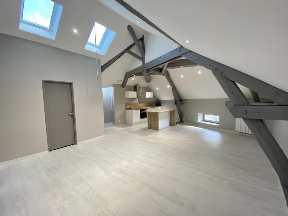 Lejlighed i Saint-Etienne-Des-Oullieres, Rhone - foto 1
