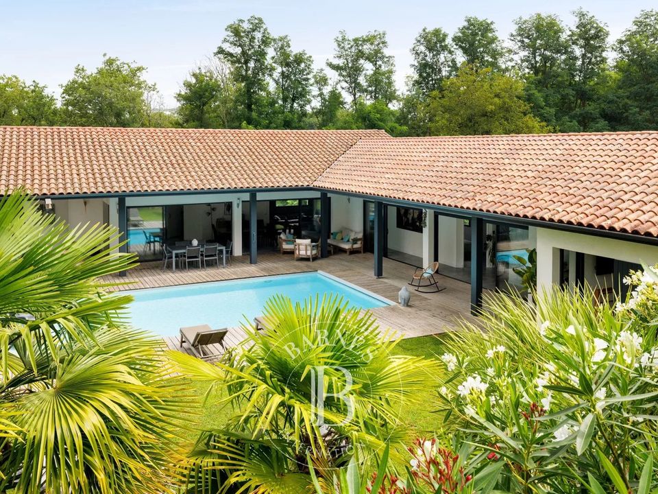 Villa i Ahetze, Pyrenees-Atlantiques - bilde 1