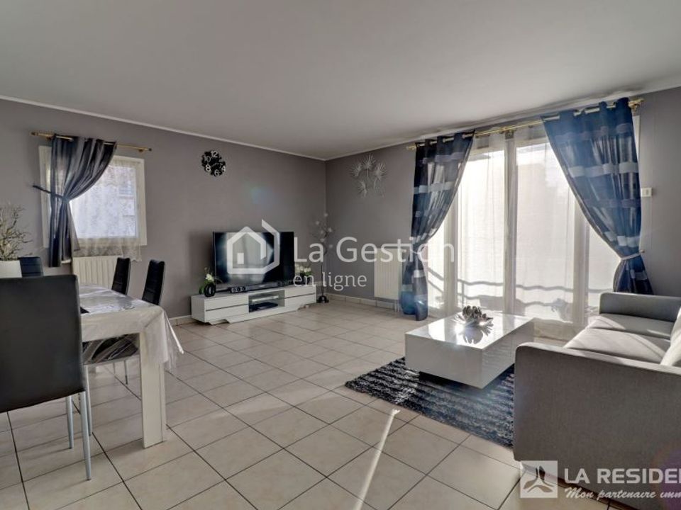 Apartment in Saint-Ouen-l'Aumône, Val-d'Oise - photo 1