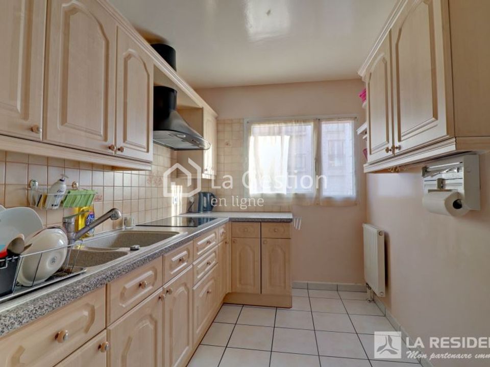 Apartment in Saint-Ouen-l'Aumône, Val-d'Oise - photo 2