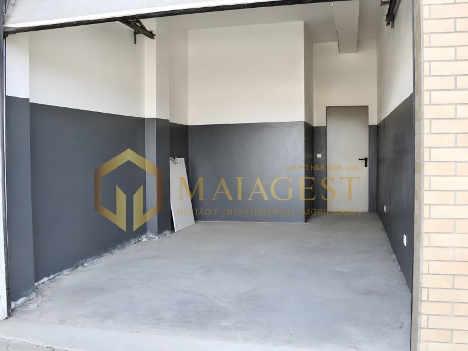 Garage i Pedroso, Porto - foto 1