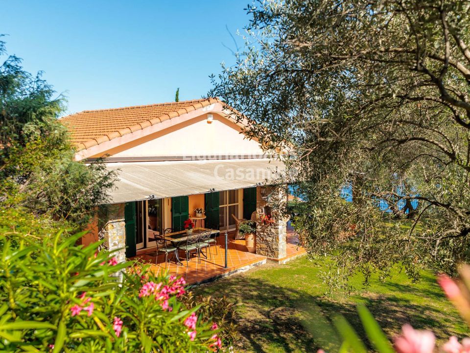 Villa a Cipressa, Imperia - foto 1