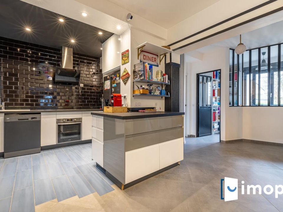 Bungalow i Sainte-Geneviève-des-Bois, Essonne - foto 2
