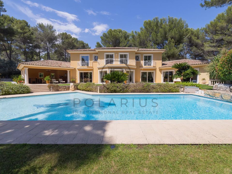 Villa i Mougins, Alpes-Maritimes - foto 1