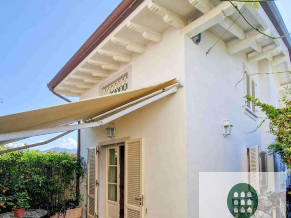 Villa i Forte dei Marmi, Lucca - bilde 1