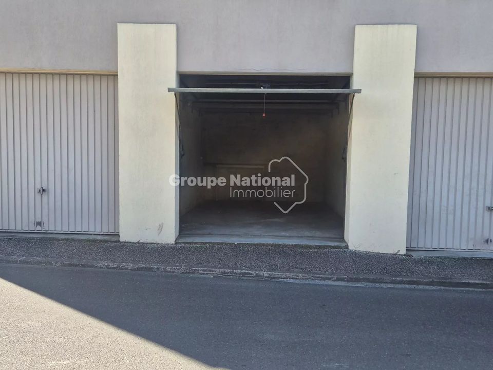 Garatge a Pernes-les-Fontaines, Vaucluse - foto 2