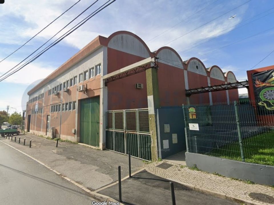 Erhvervsejendom i Santa Iria de Azoia, Lisbon - foto 1