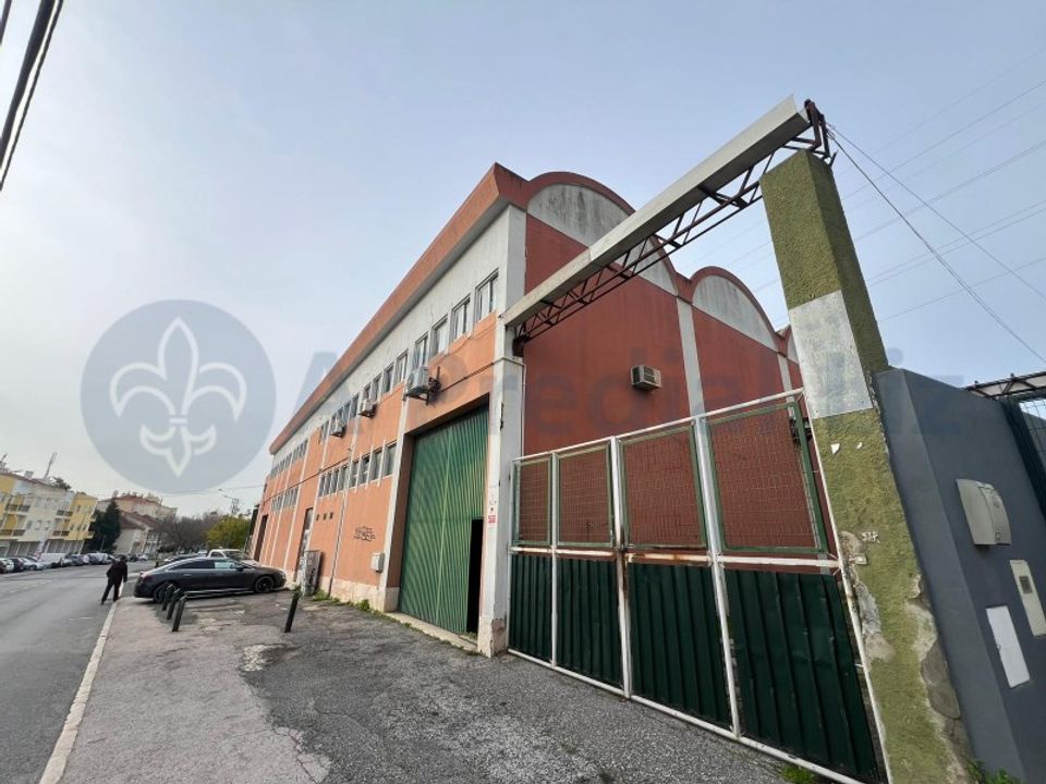Erhvervsejendom i Santa Iria de Azoia, Lisbon - foto 3