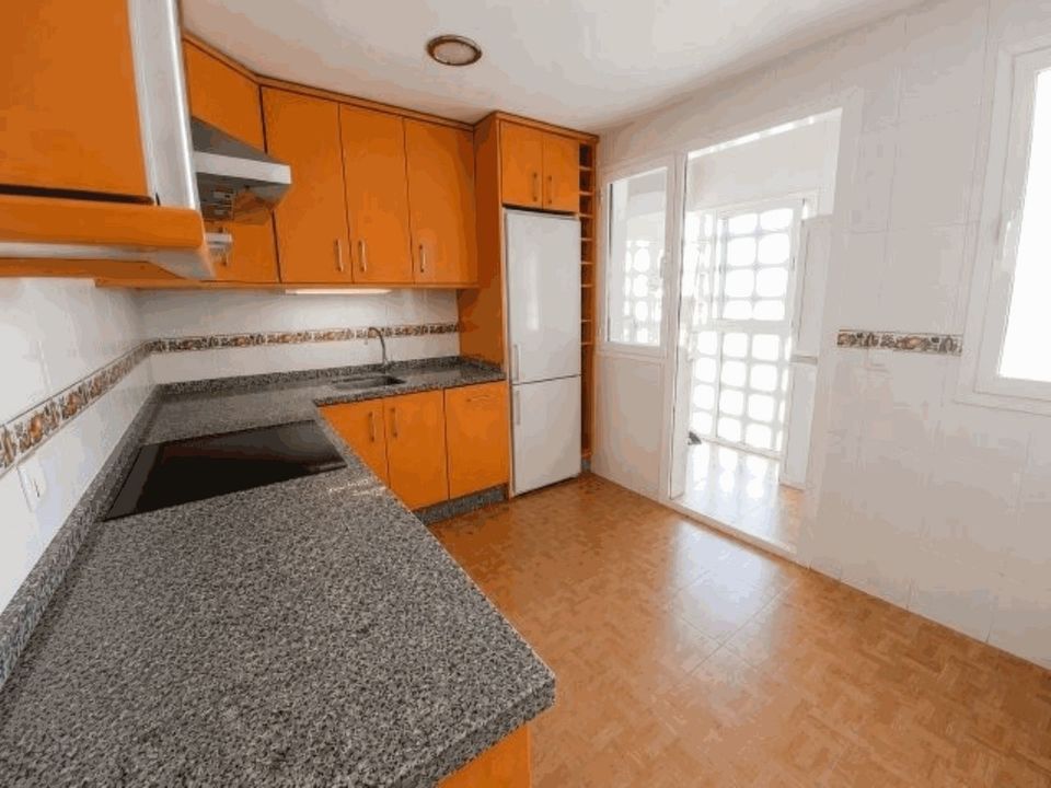 Villa i San Luis De Sabinillas, Malaga - foto 4