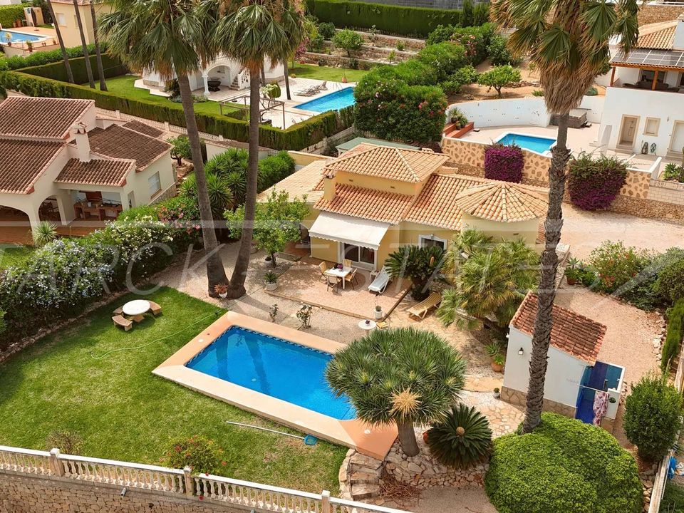 Villa en Beniarbeig, Alicante - foto 1