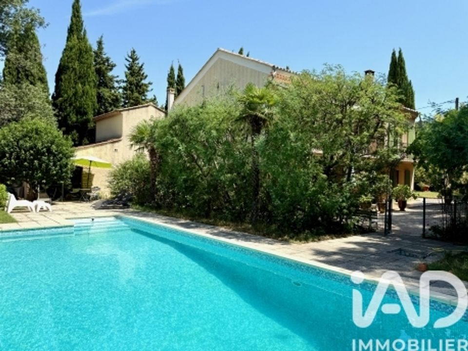 Villa in Bagnols-sur-Cèze, Gard - foto 1