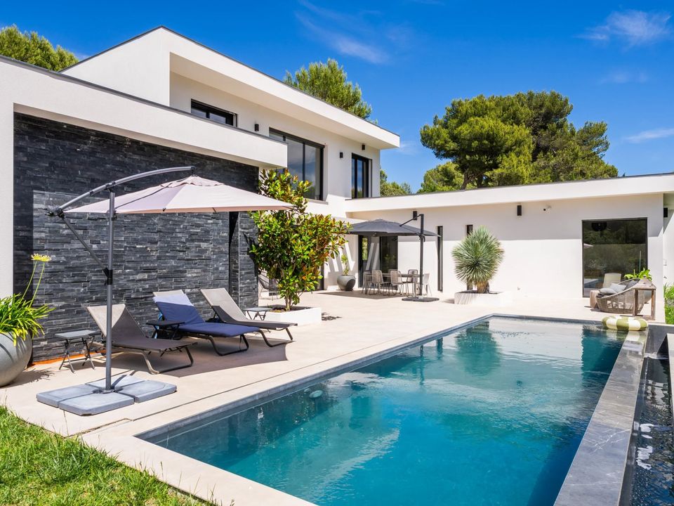Villa in Ventabren, Bouches-du-Rhone - foto 1