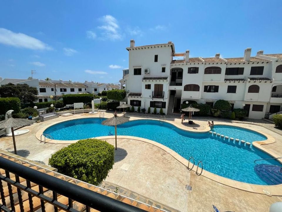 Lejlighed i Cabo Roig, Alicante - foto 1