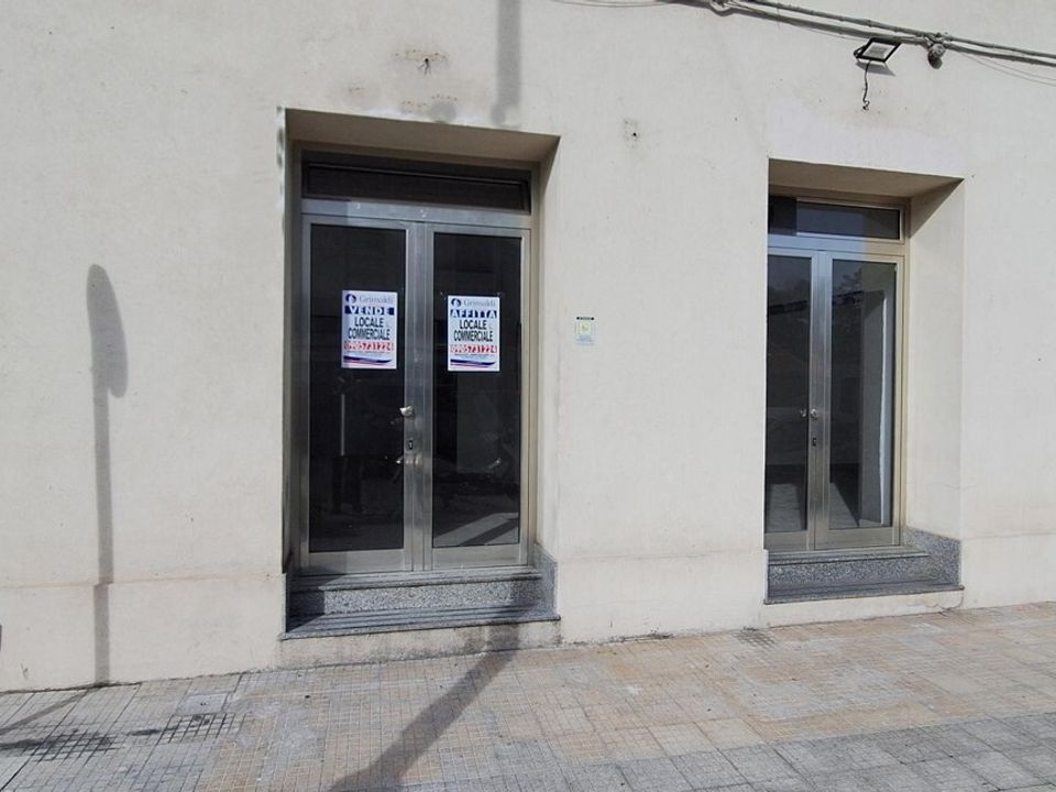 Erhvervsejendom i Messina, Messina - foto 2