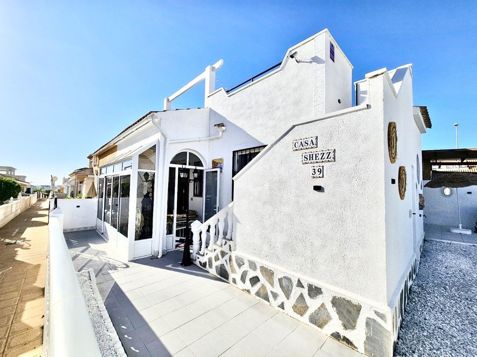 Byhus i Punta Prima, Alicante - foto 1