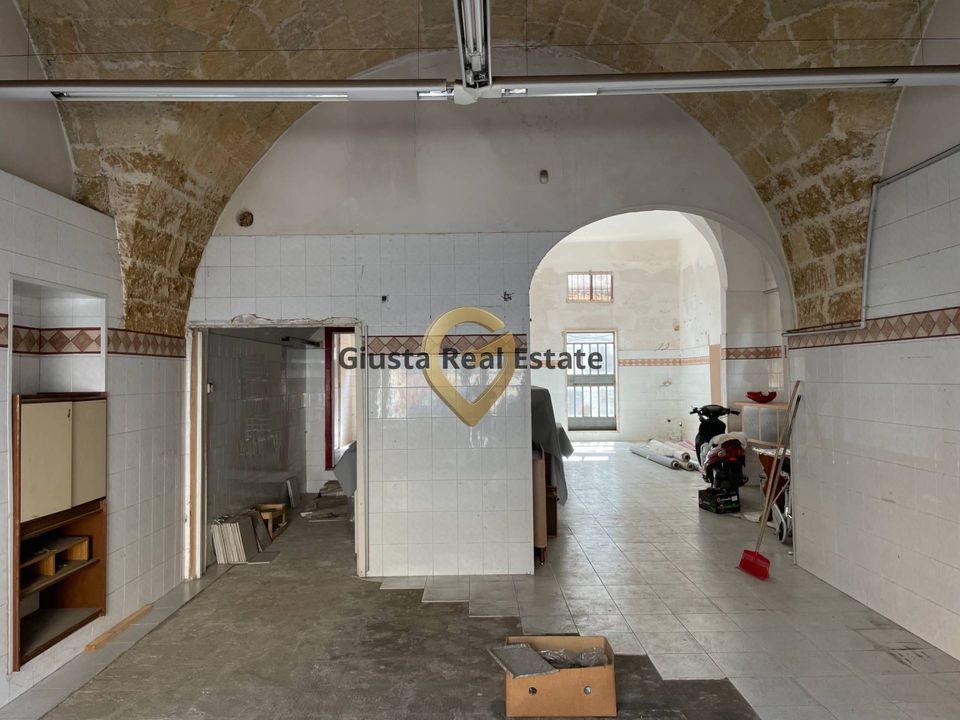 Erhvervsejendom i Mesagne, Brindisi - foto 1