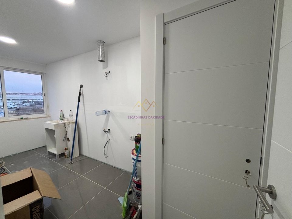 Lejlighed i Amadora, Lisbon - foto 4