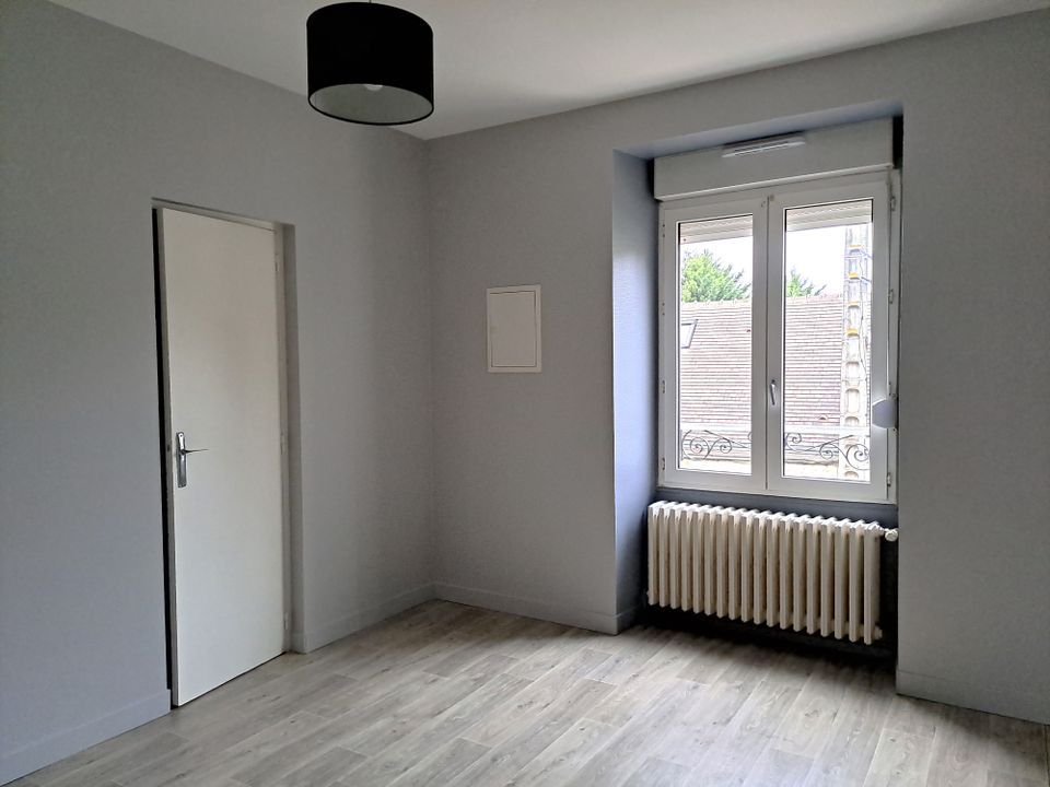Apartment in La Ferte-Bernard, Sarthe - photo 2