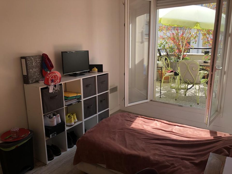 Studio in Asnières-sur-Seine, Hauts-de-Seine - photo 3