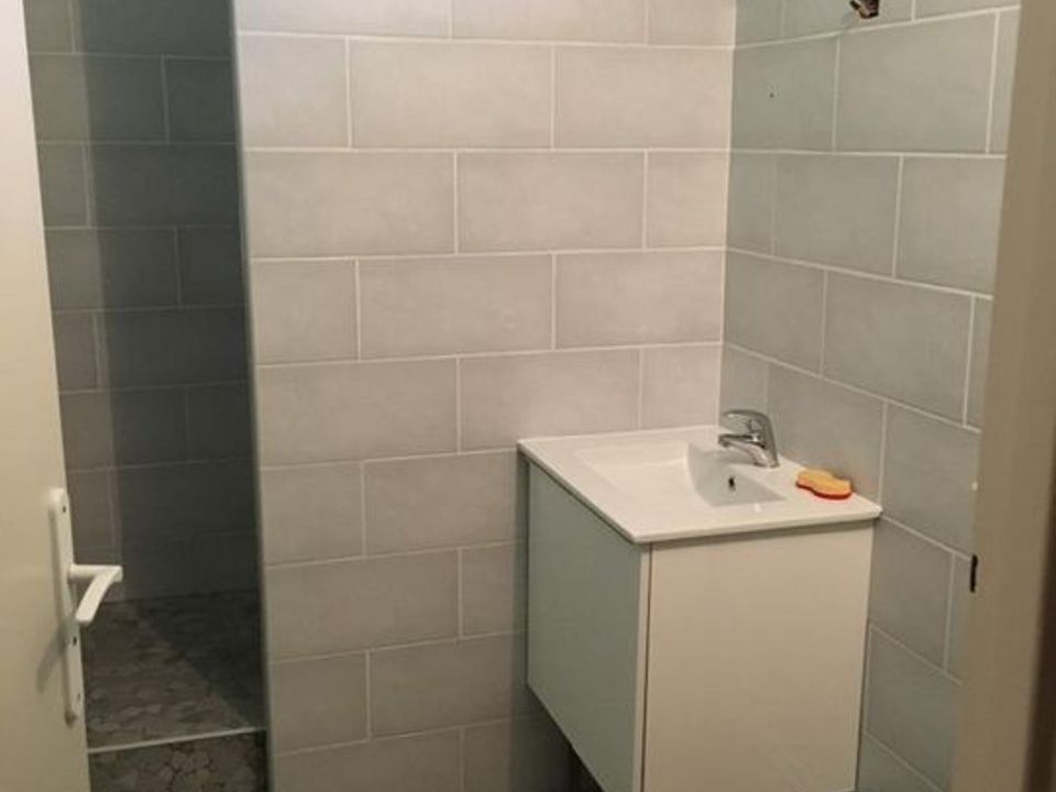 Apartment in Marignane, Bouches-du-Rhone - photo 1