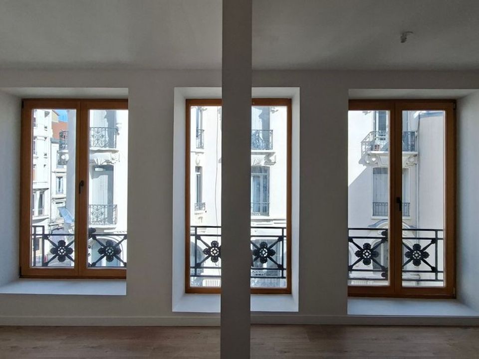 Estudi a Saint-Etienne, Loire - foto 2