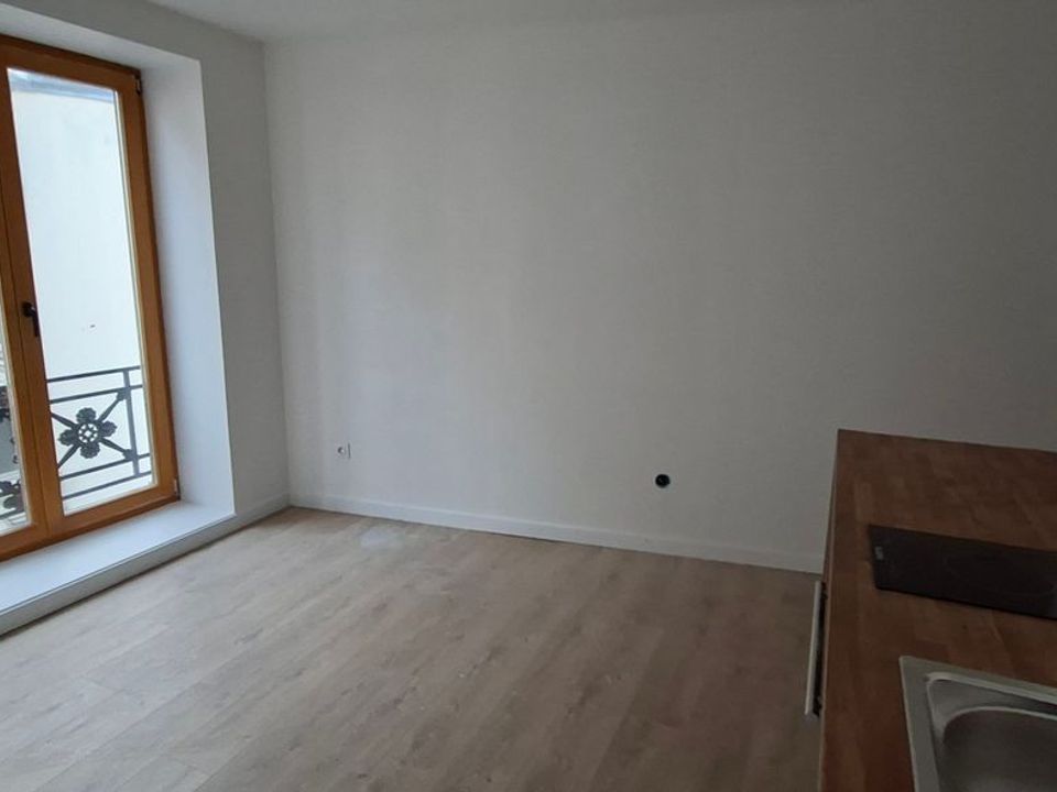 Estudi a Saint-Etienne, Loire - foto 3