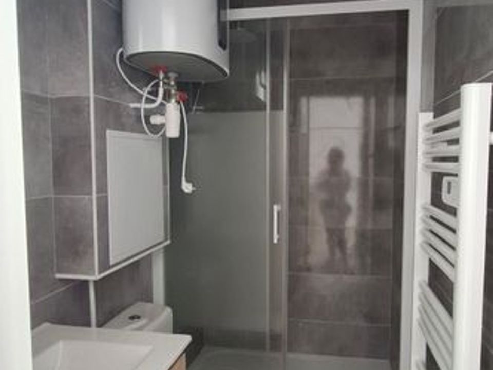 Estudi a Saint-Etienne, Loire - foto 4